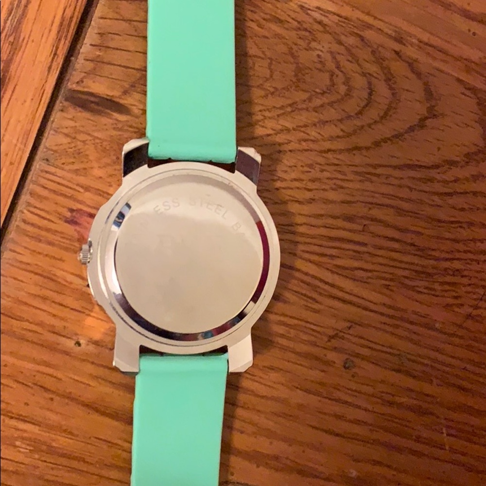 Watch - Picture 3 of 3